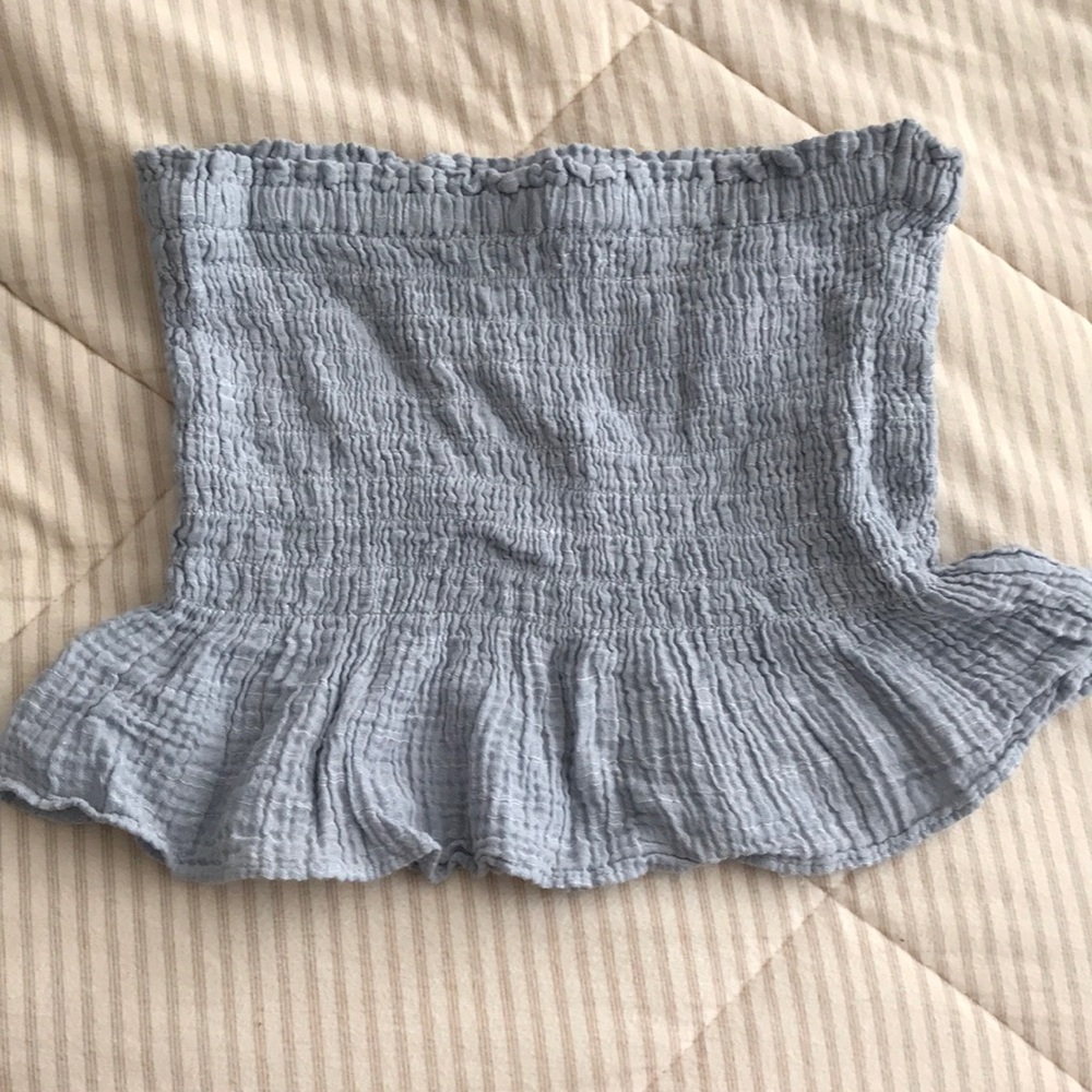 American Eagle Smocked Strapless crop top